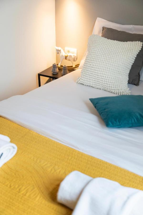 Modern And Design Apartment Near The Main Square Zagreb Luaran gambar