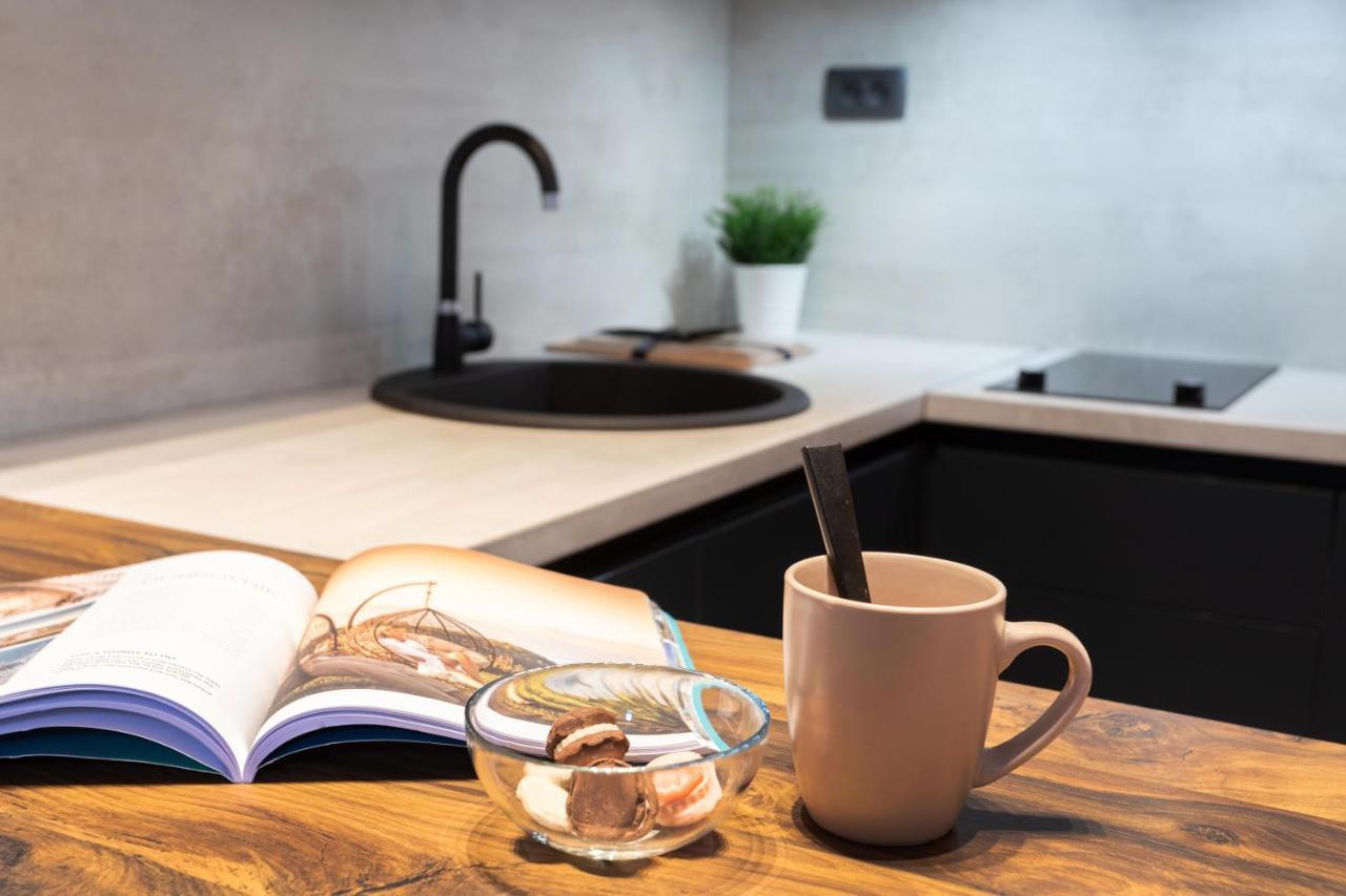 Modern And Design Apartment Near The Main Square Zagreb Luaran gambar