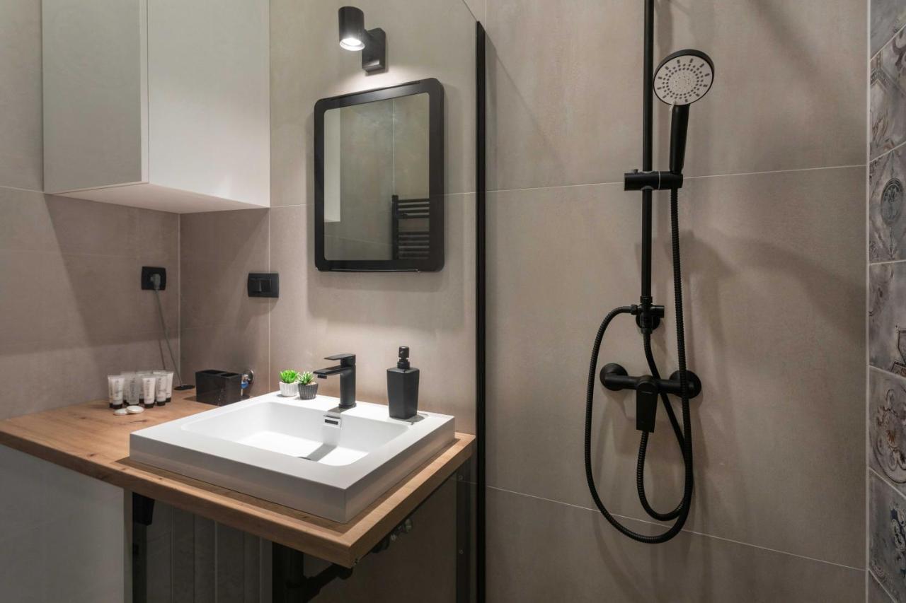 Modern And Design Apartment Near The Main Square Zagreb Luaran gambar